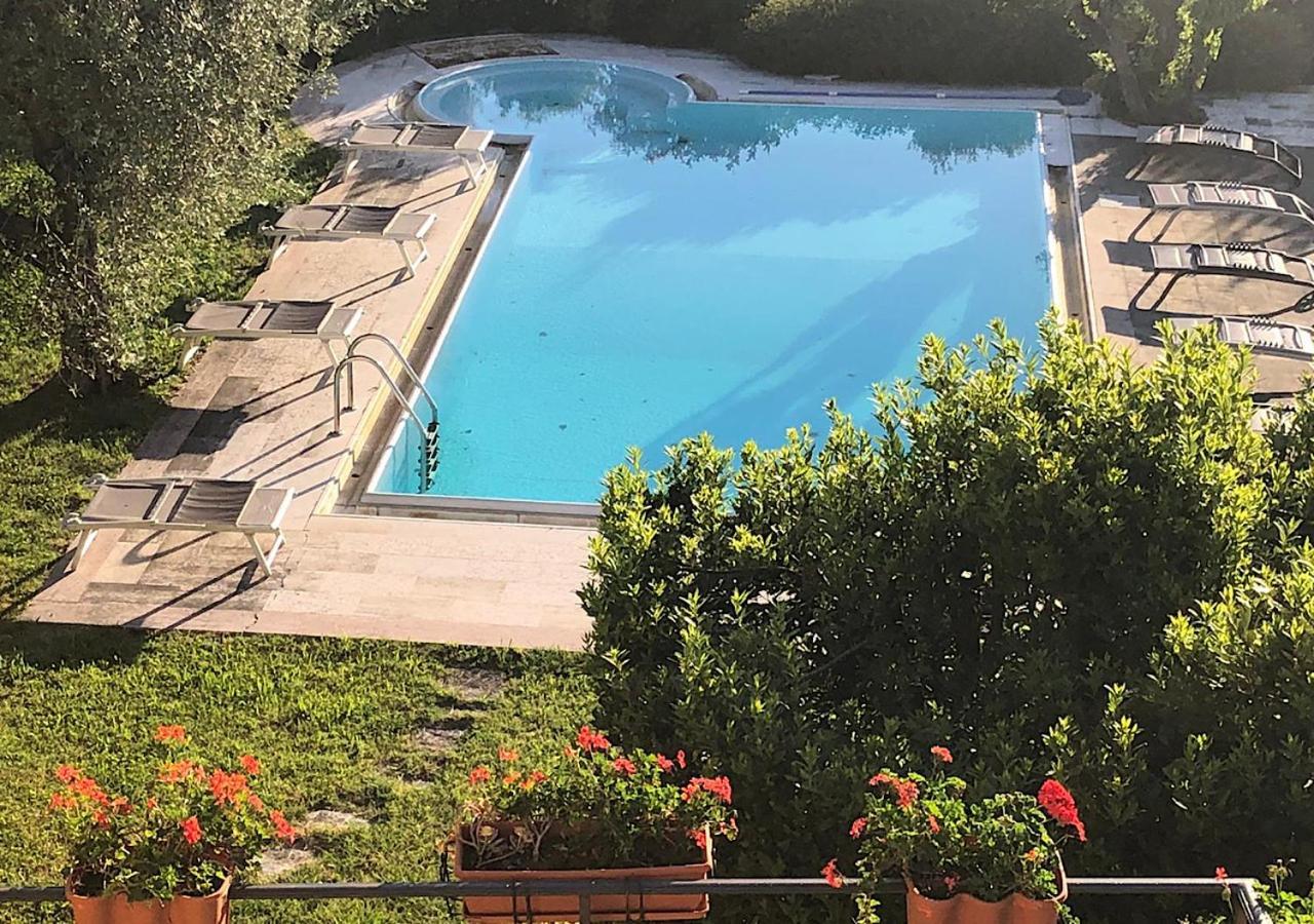 Villa Elena Appartamento In Villa Montinelle Exterior foto